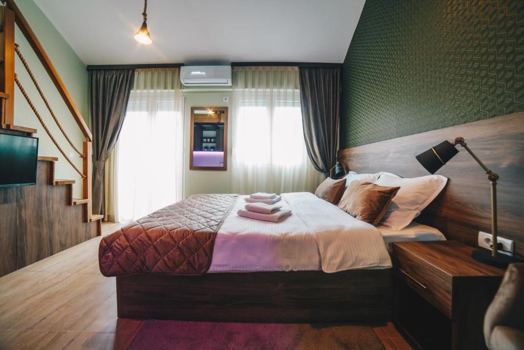 Filips Sleep, Kragujevac