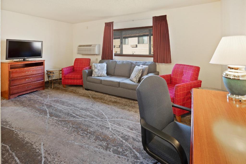 Black Hills Luxury Suites photo