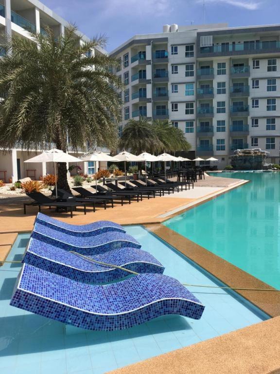 GB710 Grand Blue Beach Condo maephimholiday photo