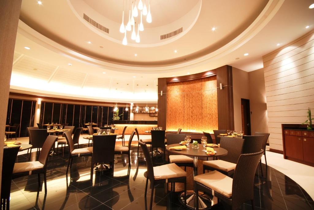 Restaurant, Tara Mantra Cha-Am Resort in Hua Hin / Cha-am