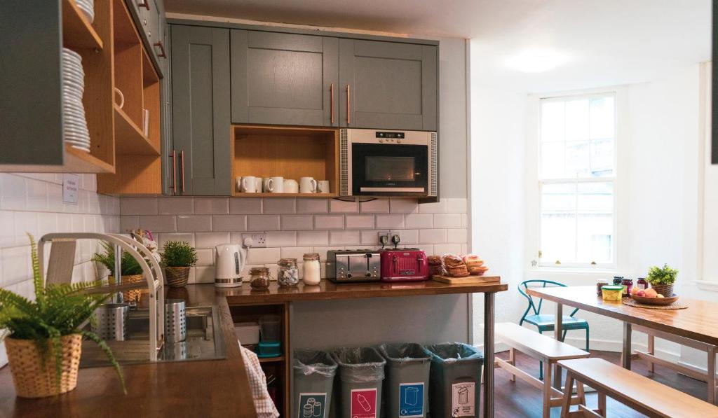Kitchen, Haystack Hostel in Edinburgh