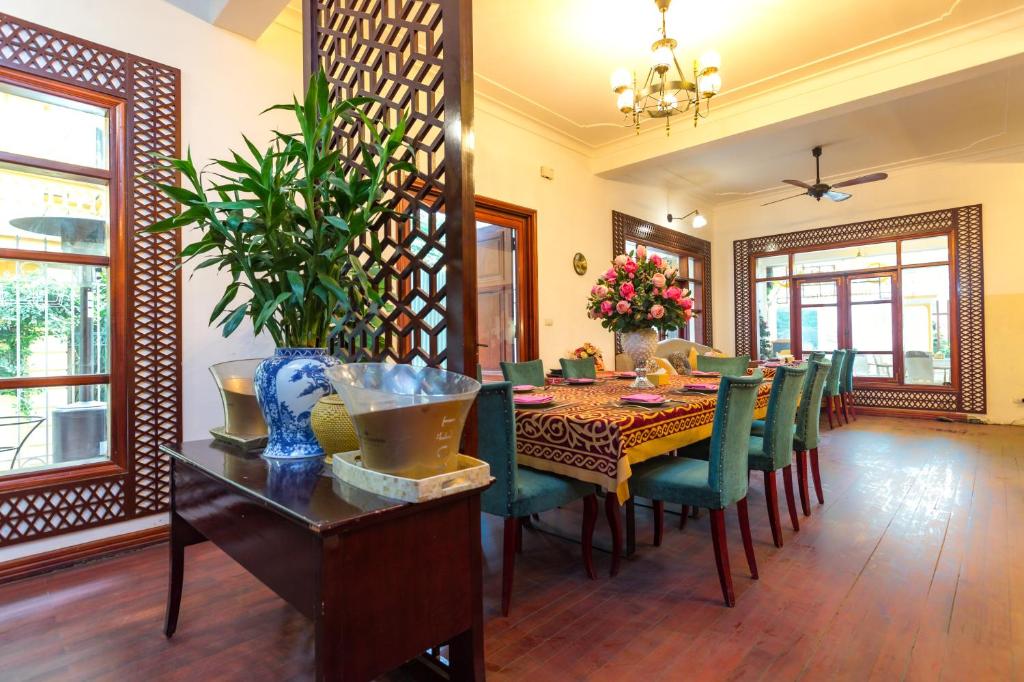 오요 779 아이샤 호텔 앤 아파트먼트 전경