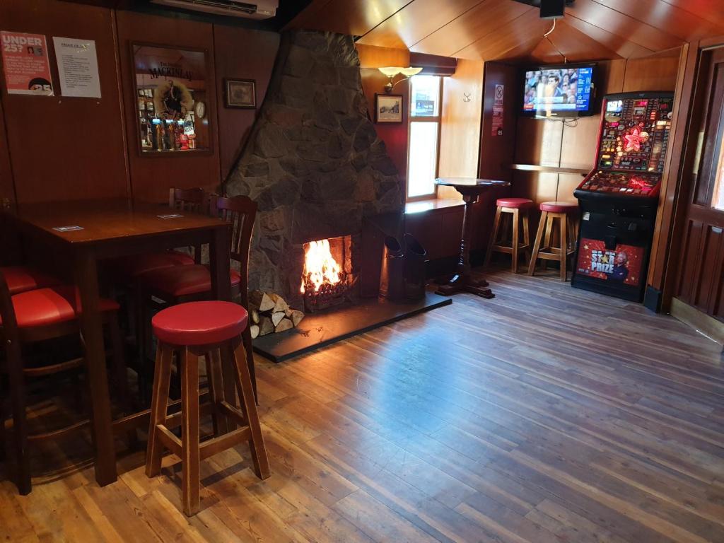 Commercial Hotel, Alness photo 4