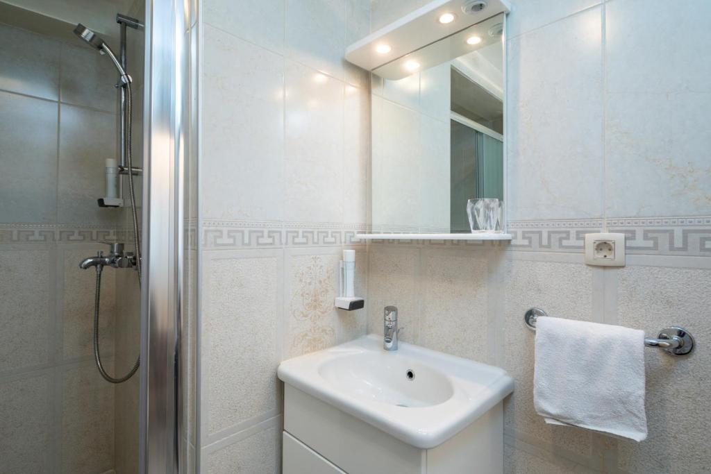 Royal Apartment Varos photo