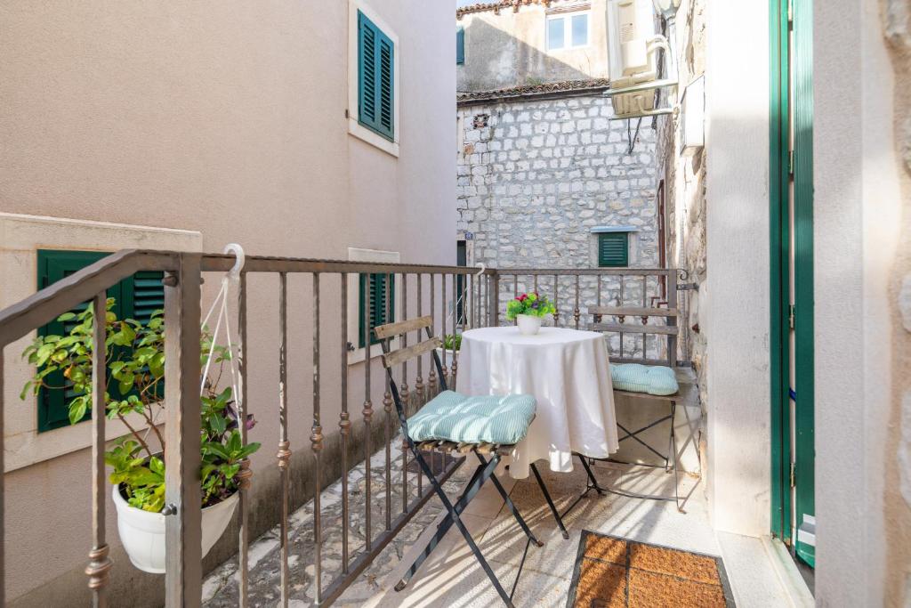 Royal Apartment Varos photo