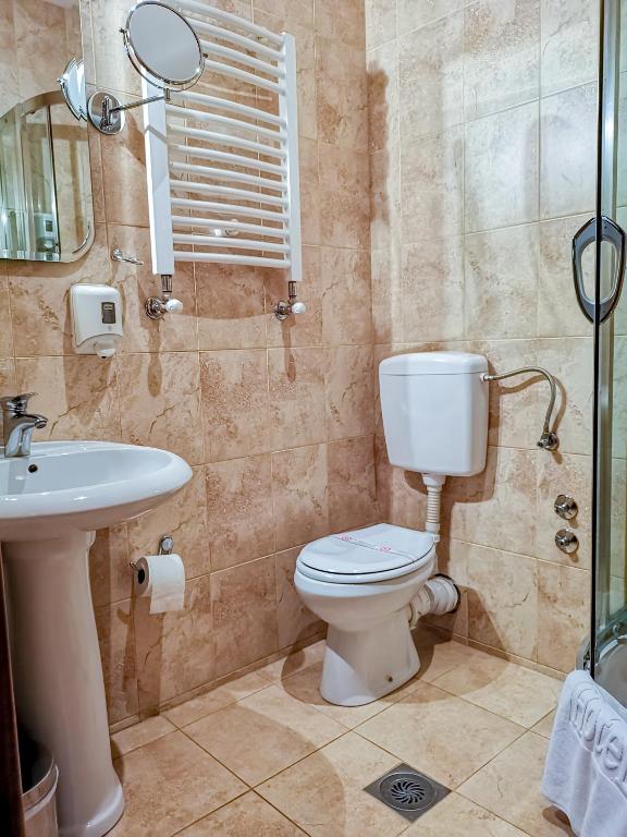 Hotel BaMBiS photo
