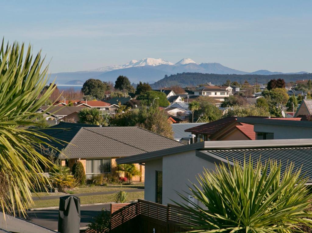 Riverstone Holiday Home - Taupo Holiday Home — Hotel in Taupo