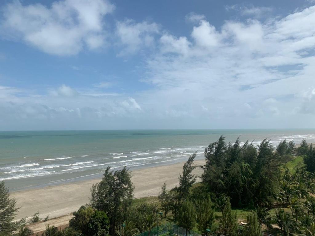 Deluxe Holiday Studio Suite at Timurbay with Seaview photo