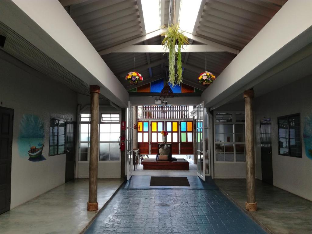 ทางเข้า