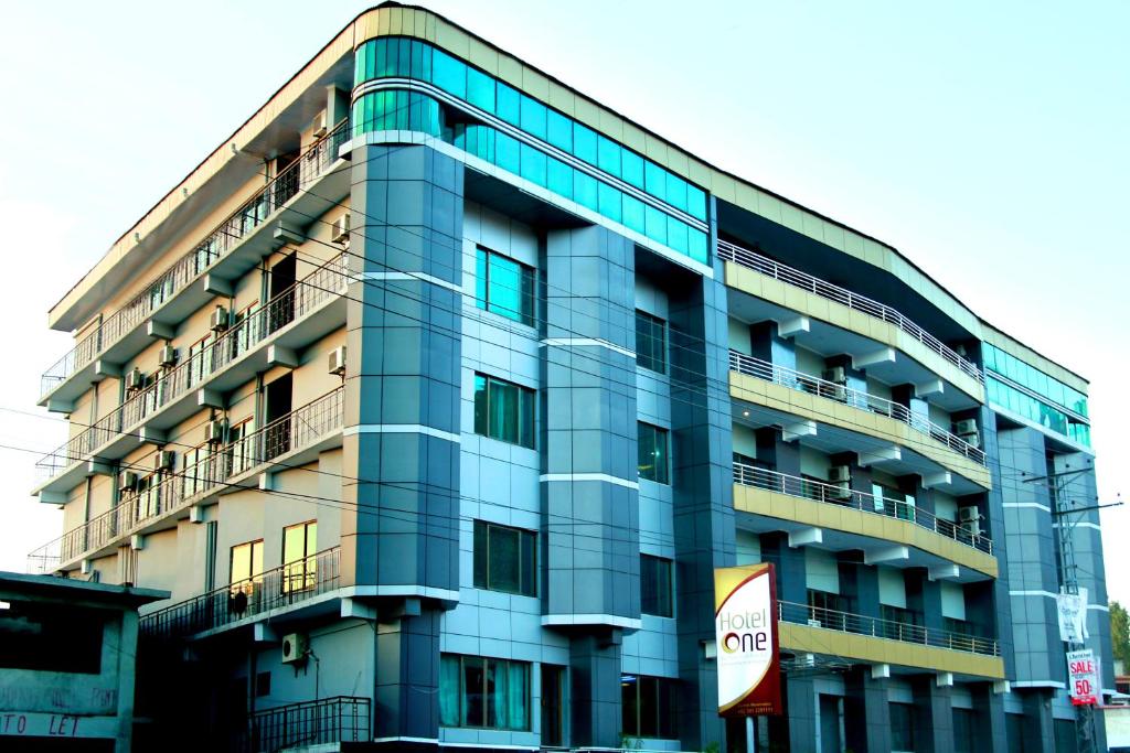 ホテル ワン アボタバード (Hotel One Abbotabad) 外観