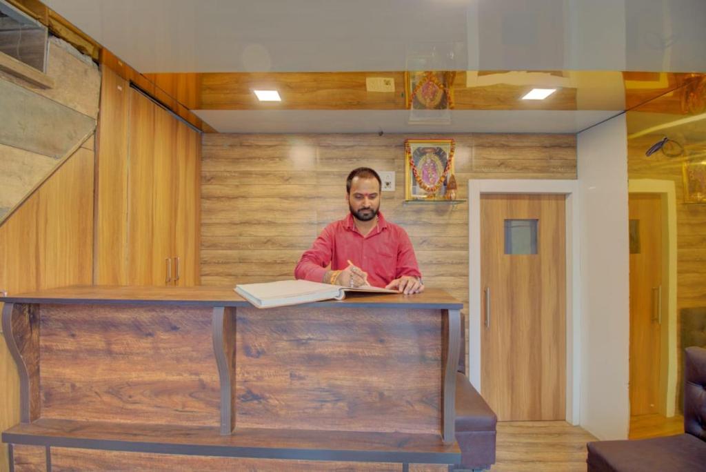 Hotel New Sky Palace Residency photo