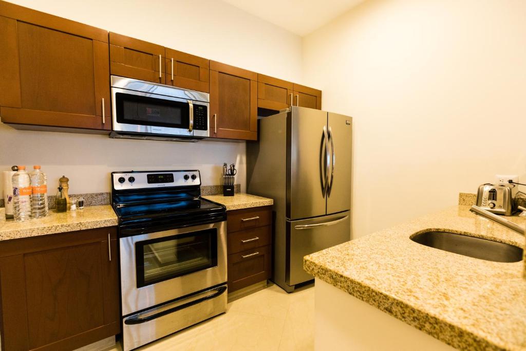 Petit Luxe Las Gavias Penthouse - 3