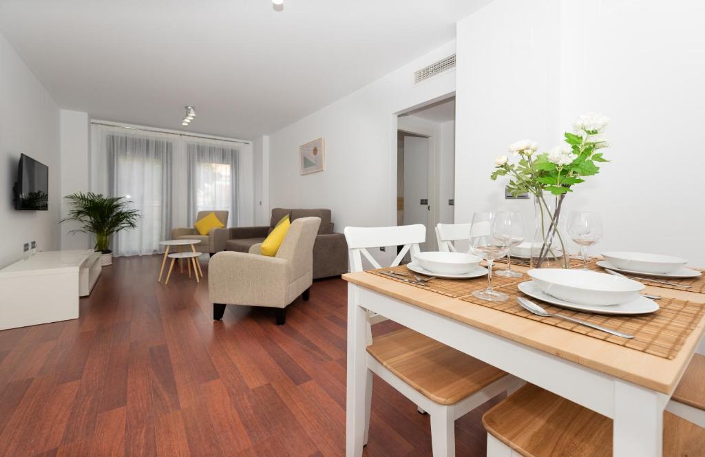 Ferrandiz Suite - 4