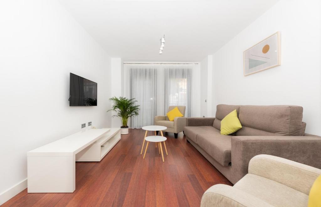 Ferrandiz Suite - 5