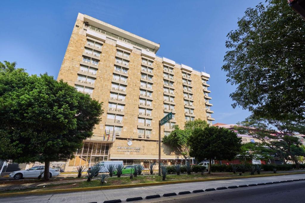 Best Western Plus Gran Hotel Centro Historico - 3