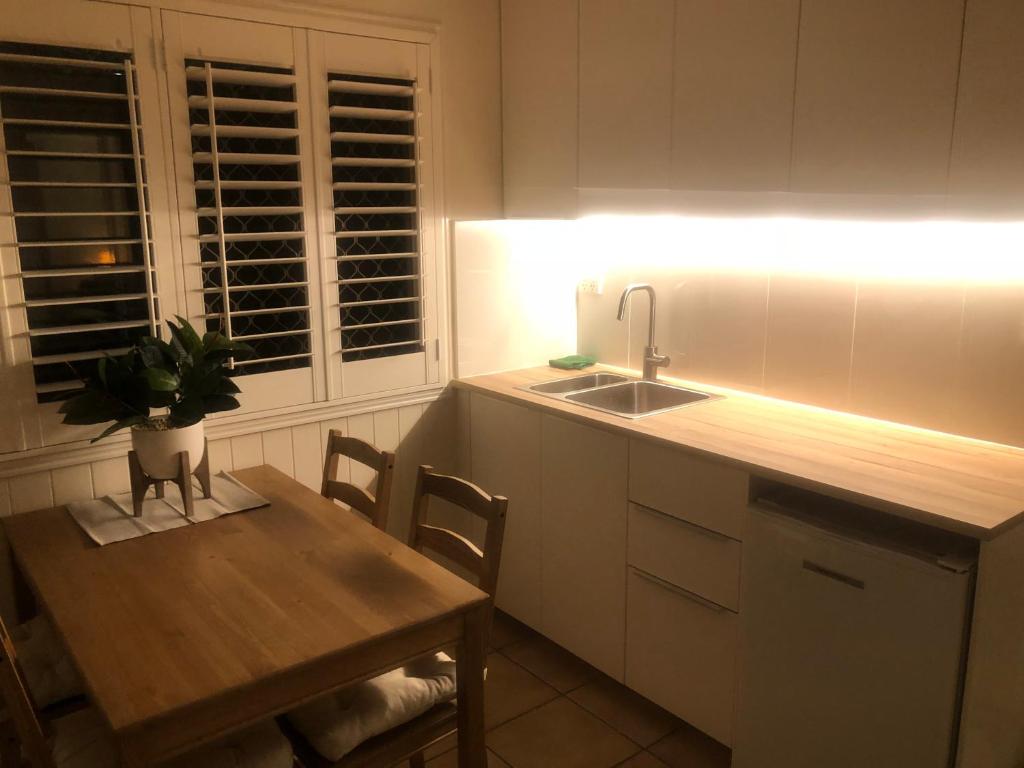 Woodford Gardens photo