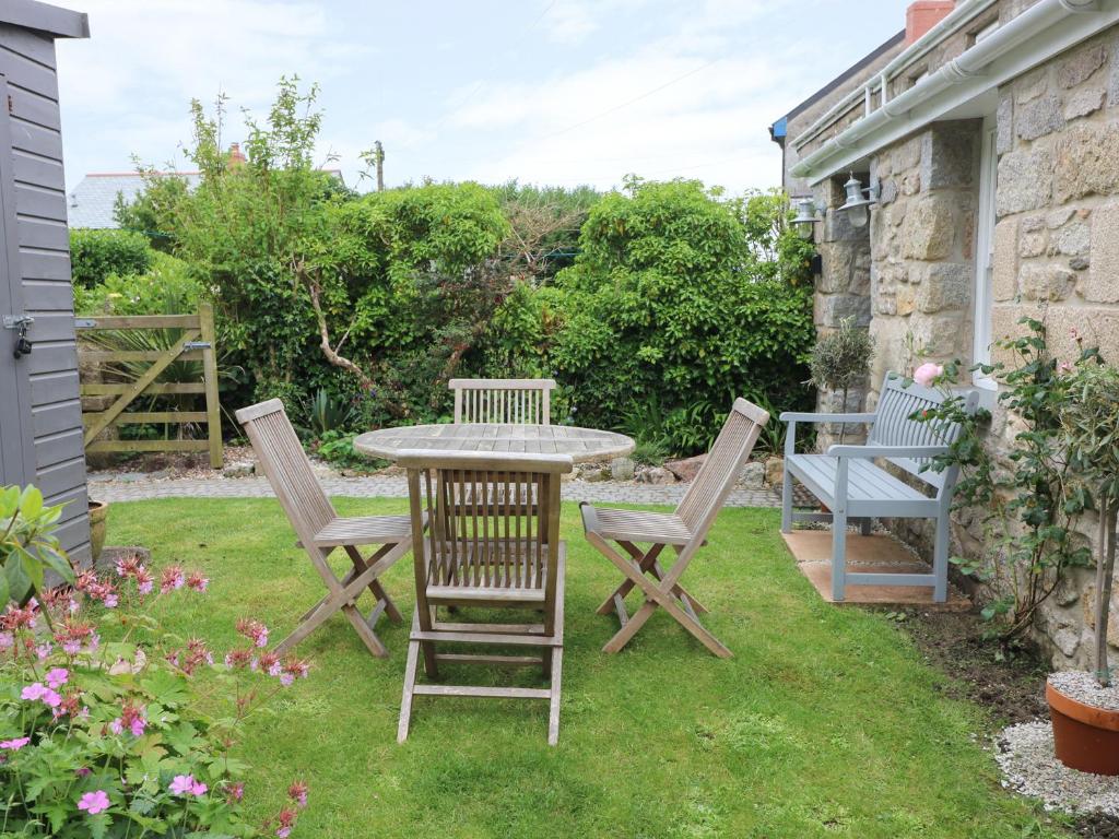 14 Boscaswell Downs, Pendeen photo 8