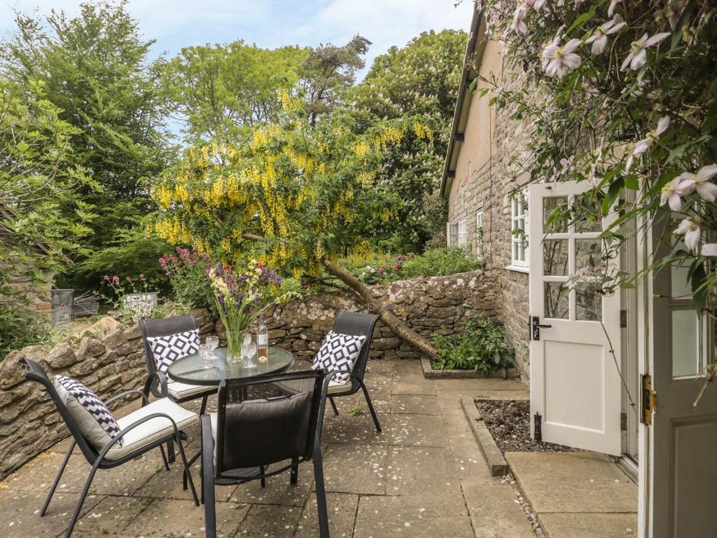 Colly Cottage, Bridport photo 3