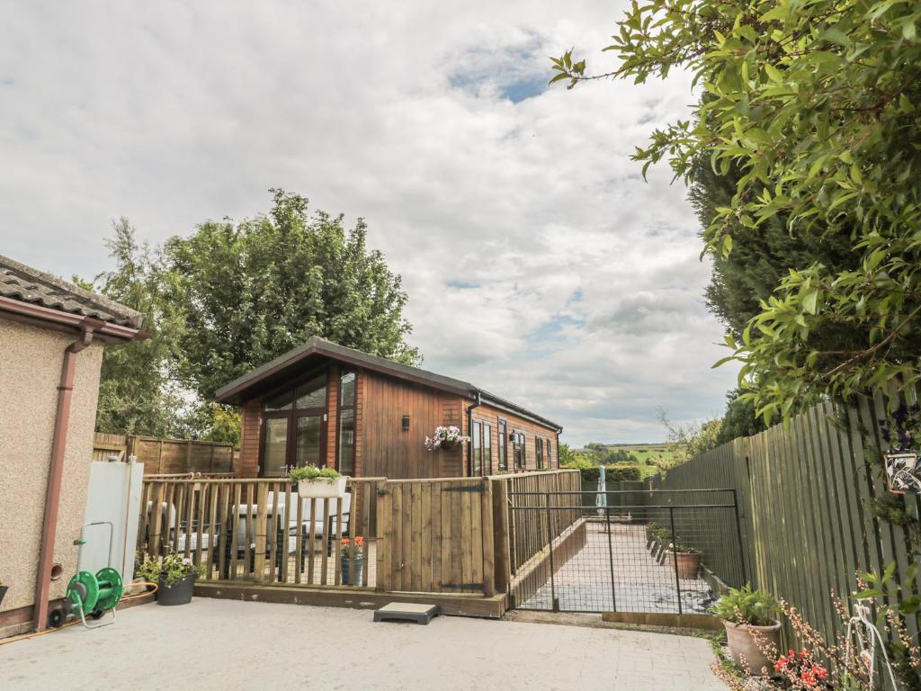 Little Gem Lodge, St Boswells photo 5