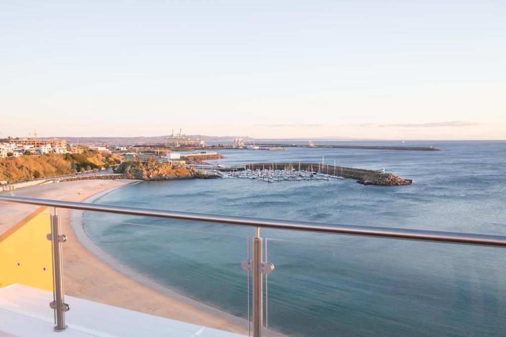 Hotel Veleiro — Hotel in Sines
