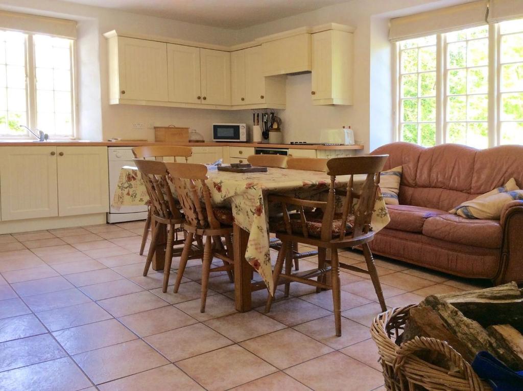 Heyden Cottage, Minehead photo 3
