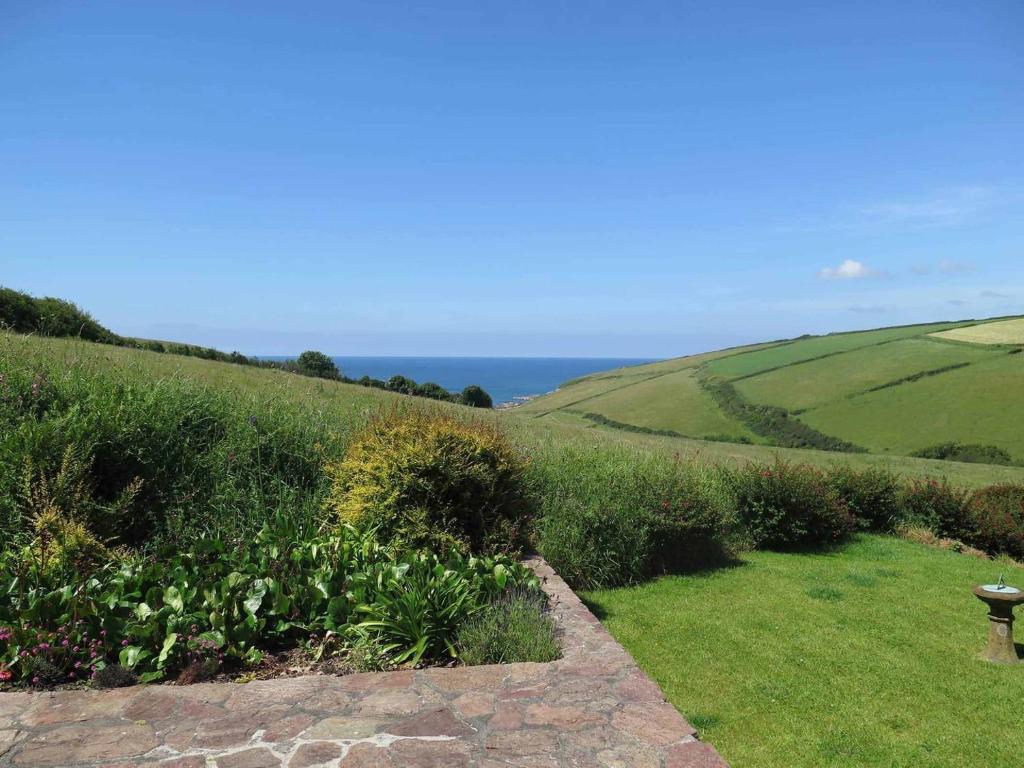 Ayrmer Path, Ringmore photo 8