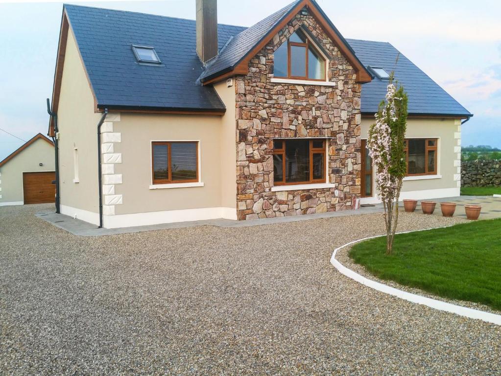 A Country View Cottage