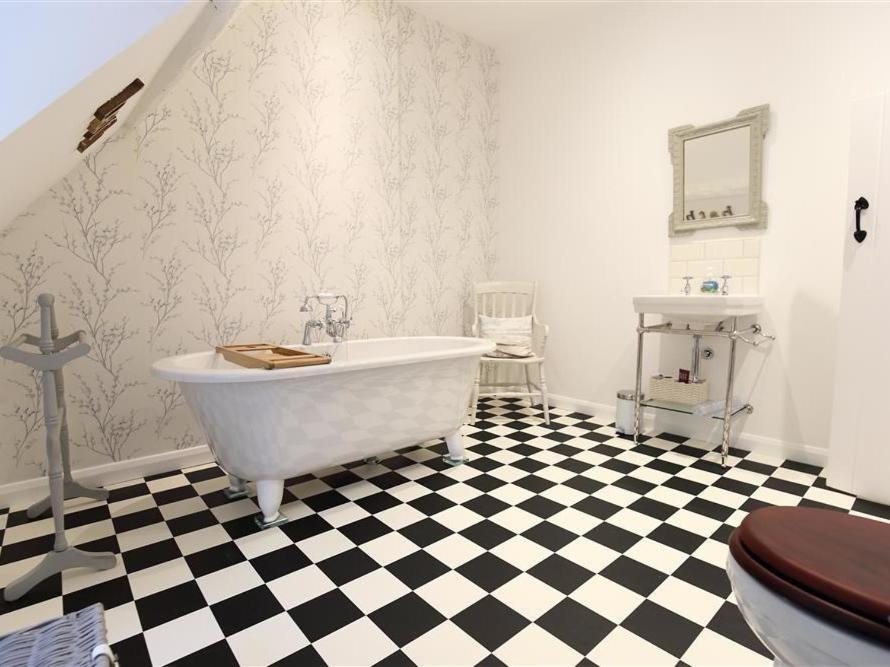 Hare House, Chipping Norton photo 2