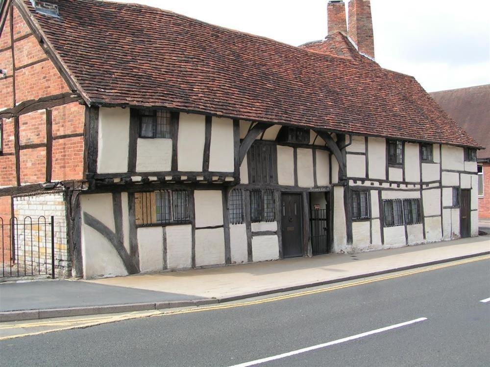 One Masons Court photo 6