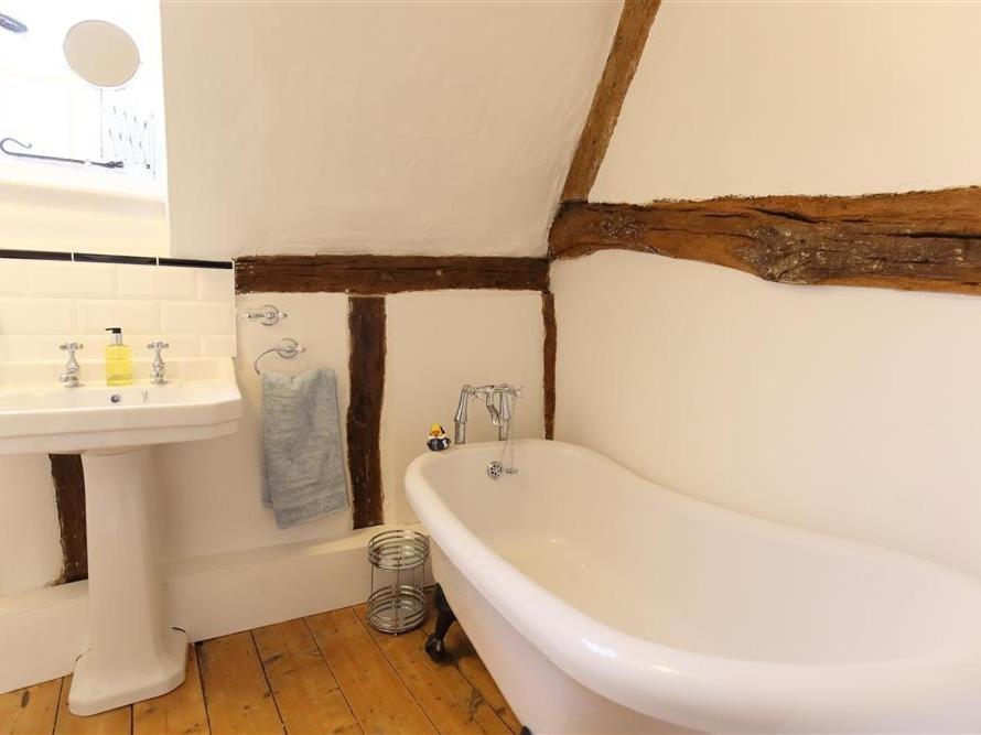 One Masons Court photo 5