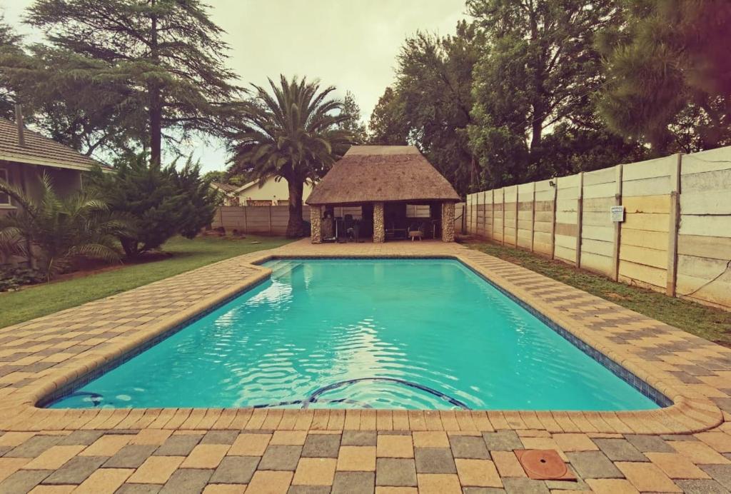 Monica's Premium Guesthouse photo
