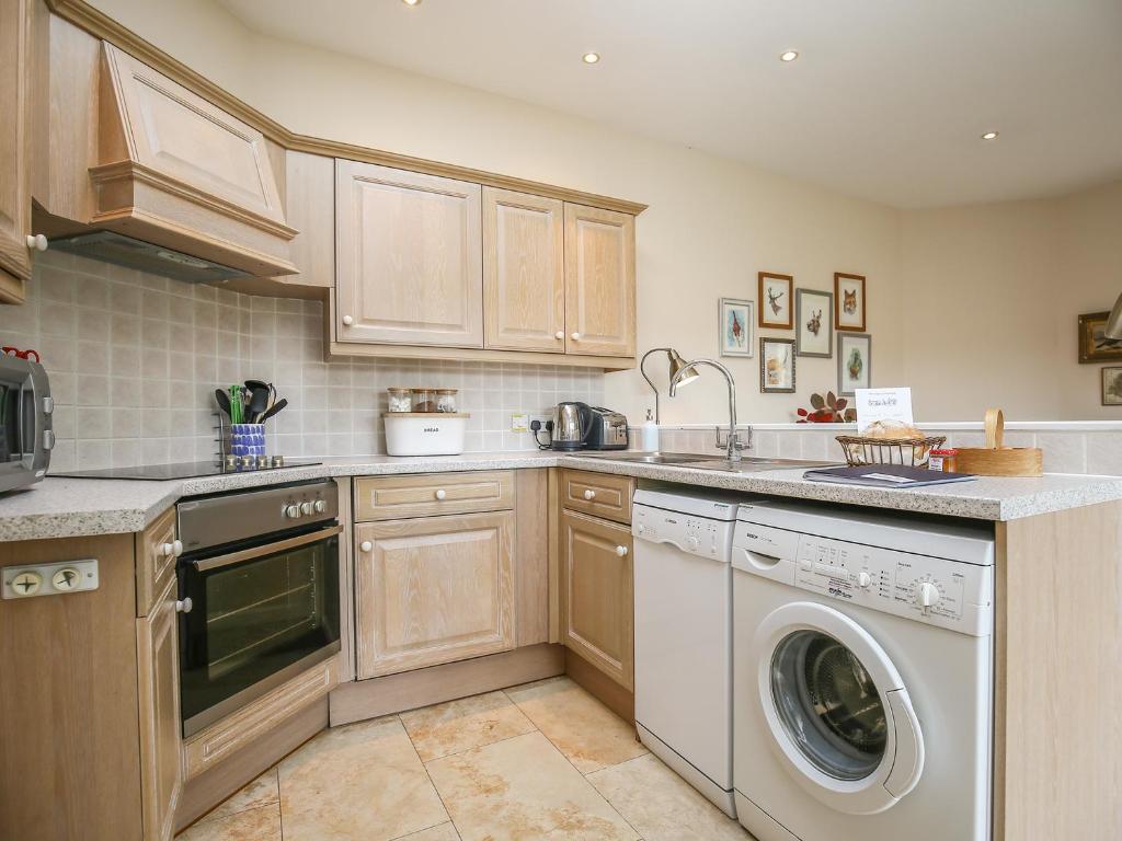 West Lodge, Rockbourne photo 6