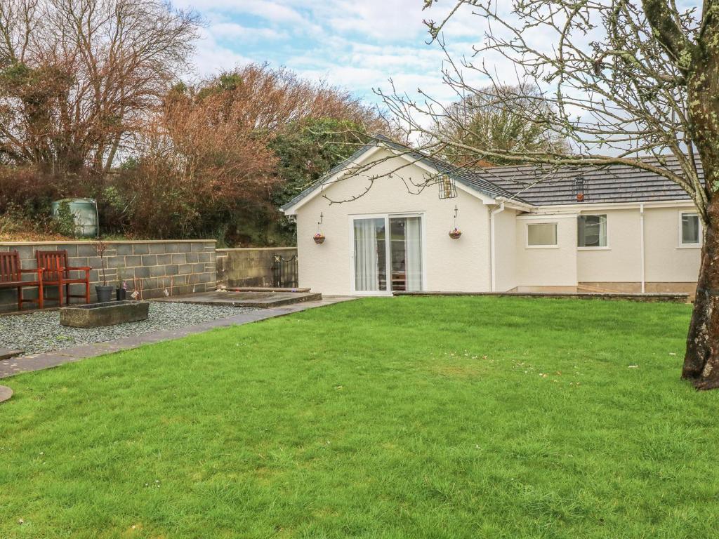 Broadford Farm Bungalow — Hotel in Kidwelly