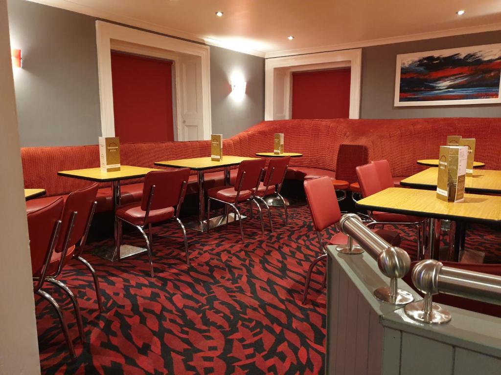 Commercial Hotel, Alness photo 3