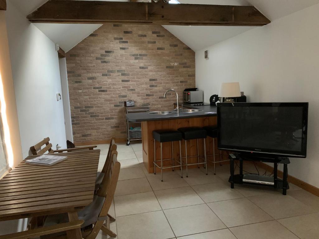 Appletree Cottages, Mildenhall photo 8
