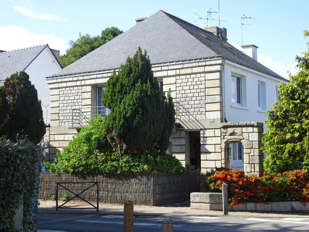 APPARTEMENT SPACIEUX à 60 M DE LA PLAGE location à la semaine du samedi au samedi - 2