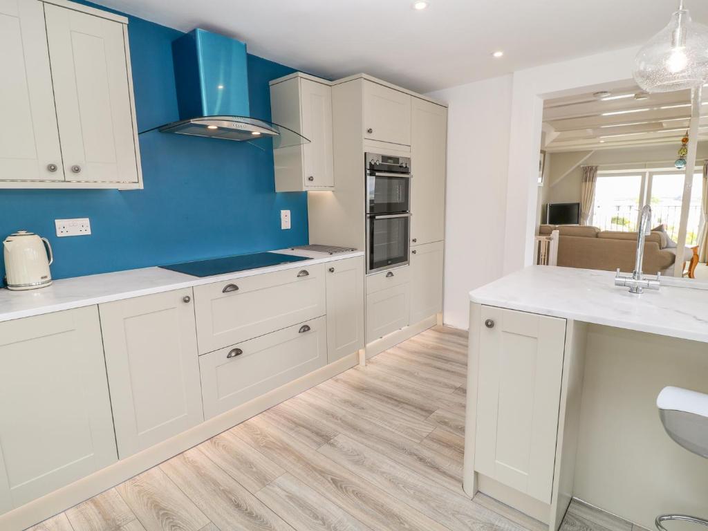 Lanapoule, Salcombe photo 7