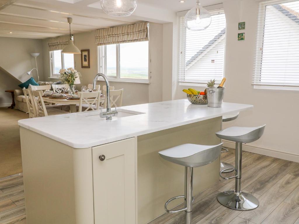 Lanapoule, Salcombe photo 6