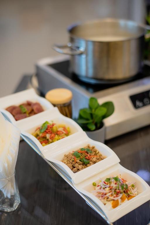 อาหารและเครื่องดื่ม