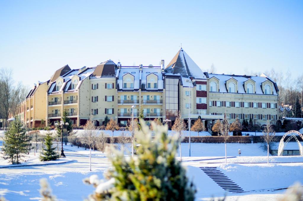 Entrance, Grumant Resort & Spa in Tula