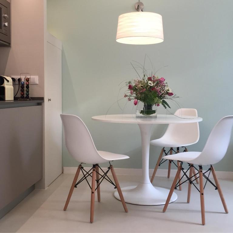 Santa Chiara Suites by Home4holidays - 2