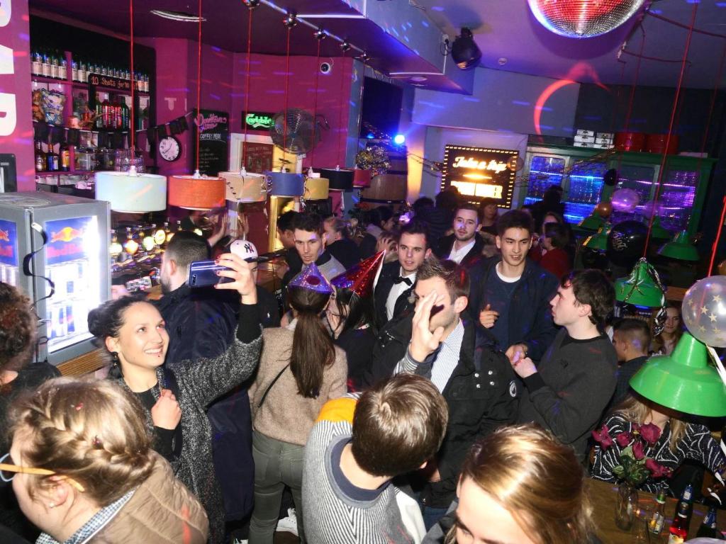 Pub/Lounge