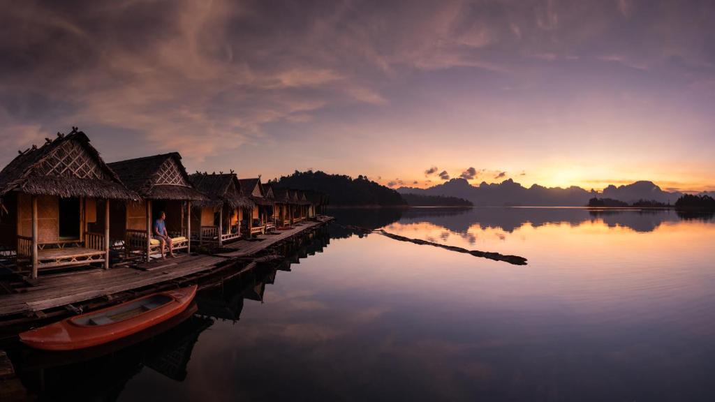 Surrounding environment, Monkey Mansion - Jungalows & Tours in Khao Sok (Suratthani)