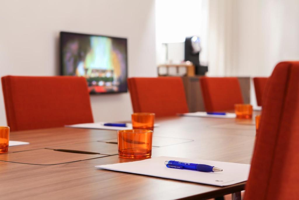 مركز الأعمال