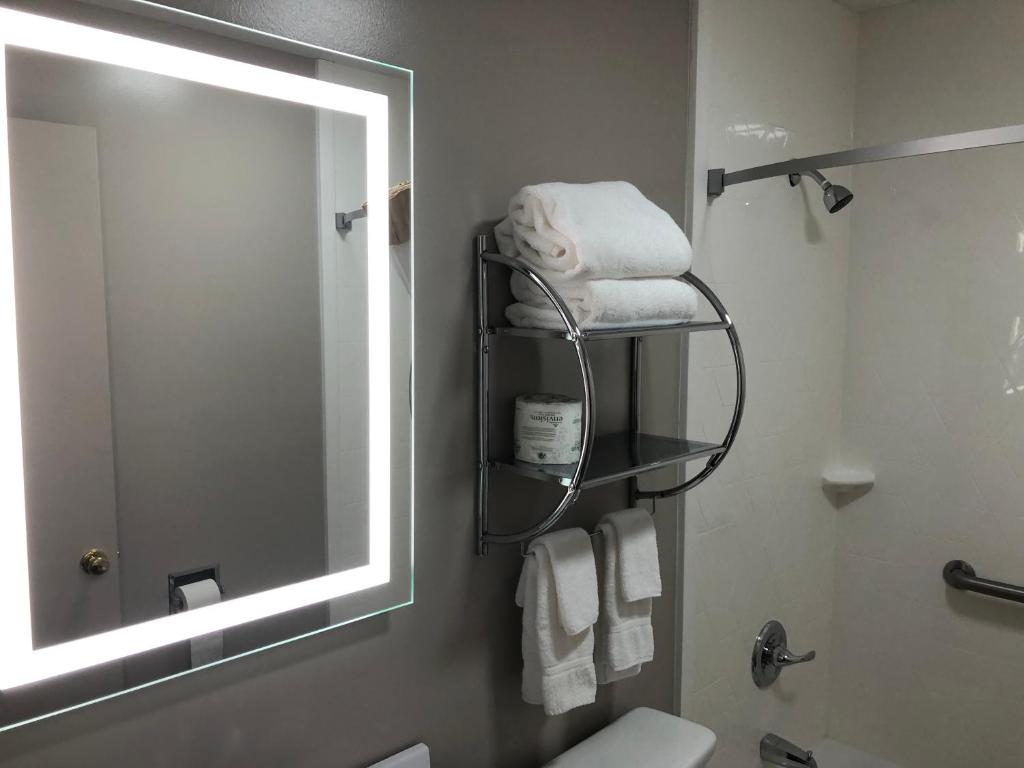 DUPONT SUITES photo