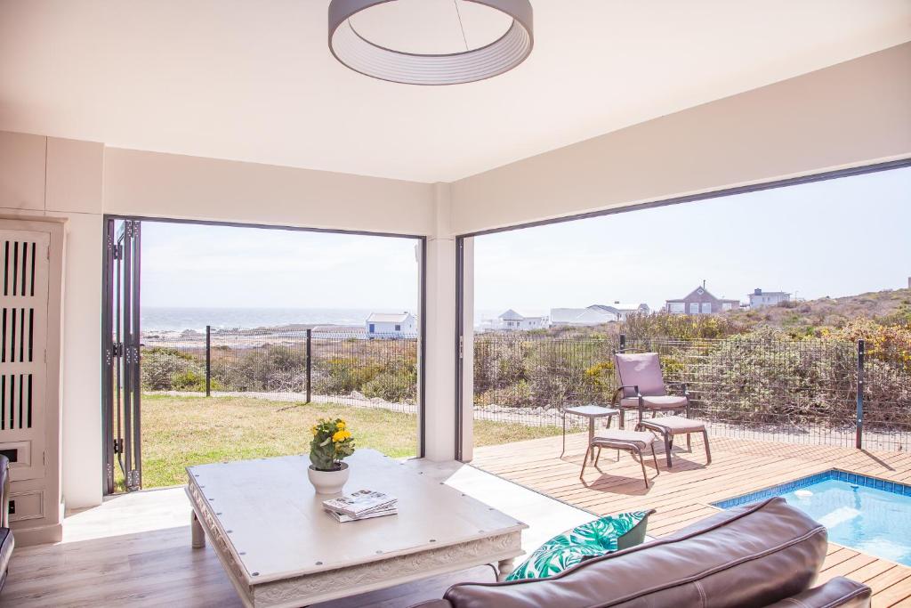 Paradise Found — Hotel in Yzerfontein