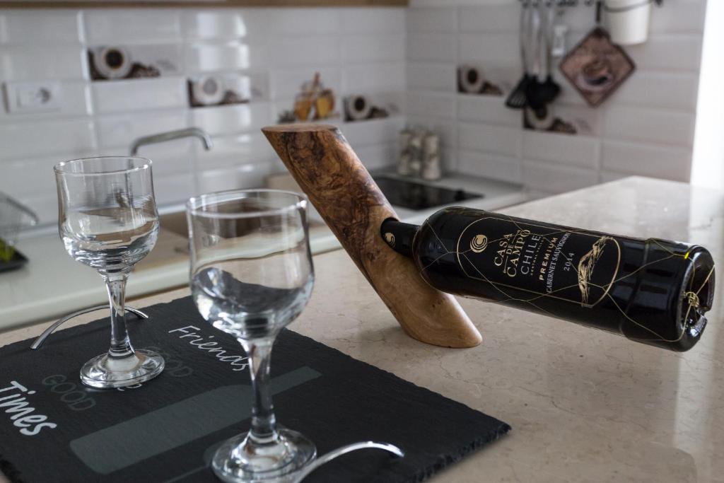 Cosmopolitan One Apartment - 2