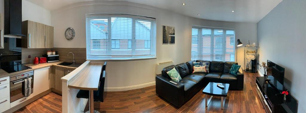 Zen Quality Beautiful 2 Bedroom Apartment 4 single beds with Free Parking and Wifi close to Alexande photo