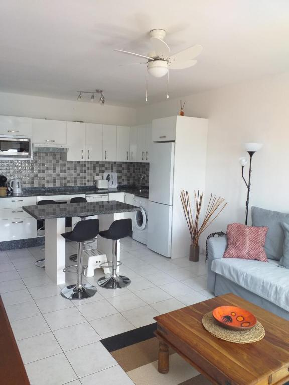 Bungalow Playa Bastian - Piscina climatizada - Wifi - Playa 1 min. - 4