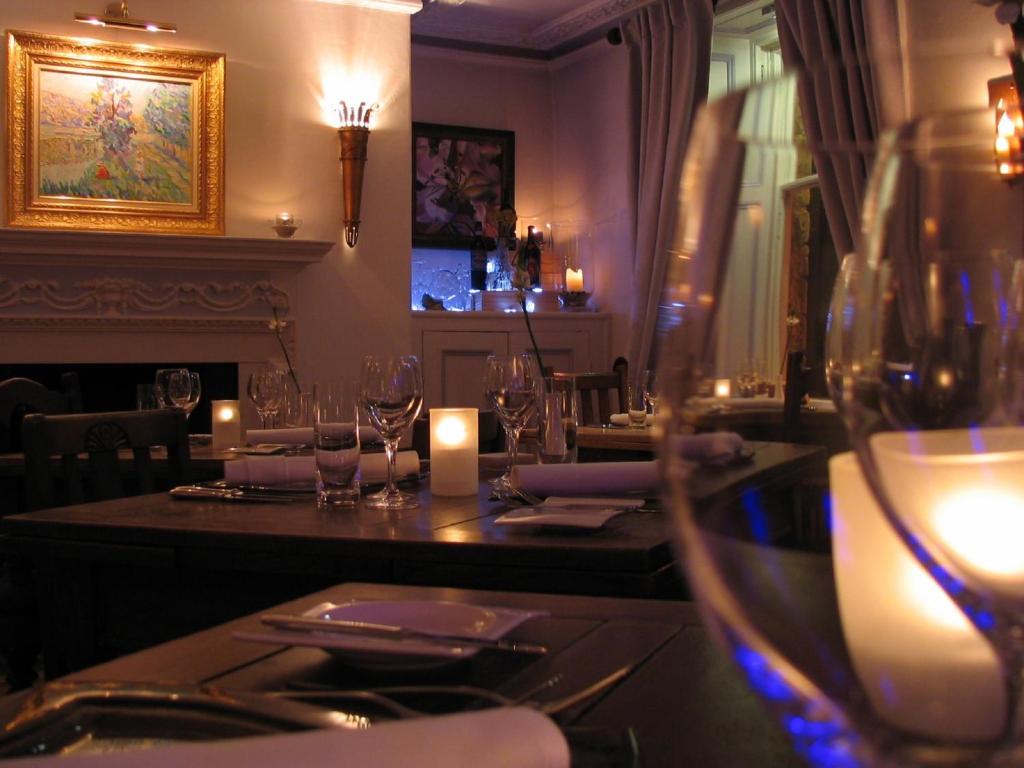 The Frenchgate Restaurant &amp; Hotel — Hotel in Richmond